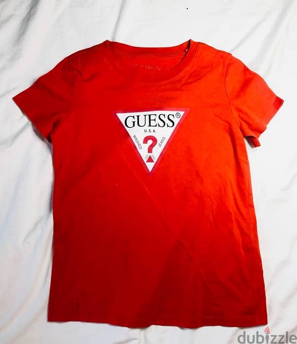 Guess red t-shirt 0