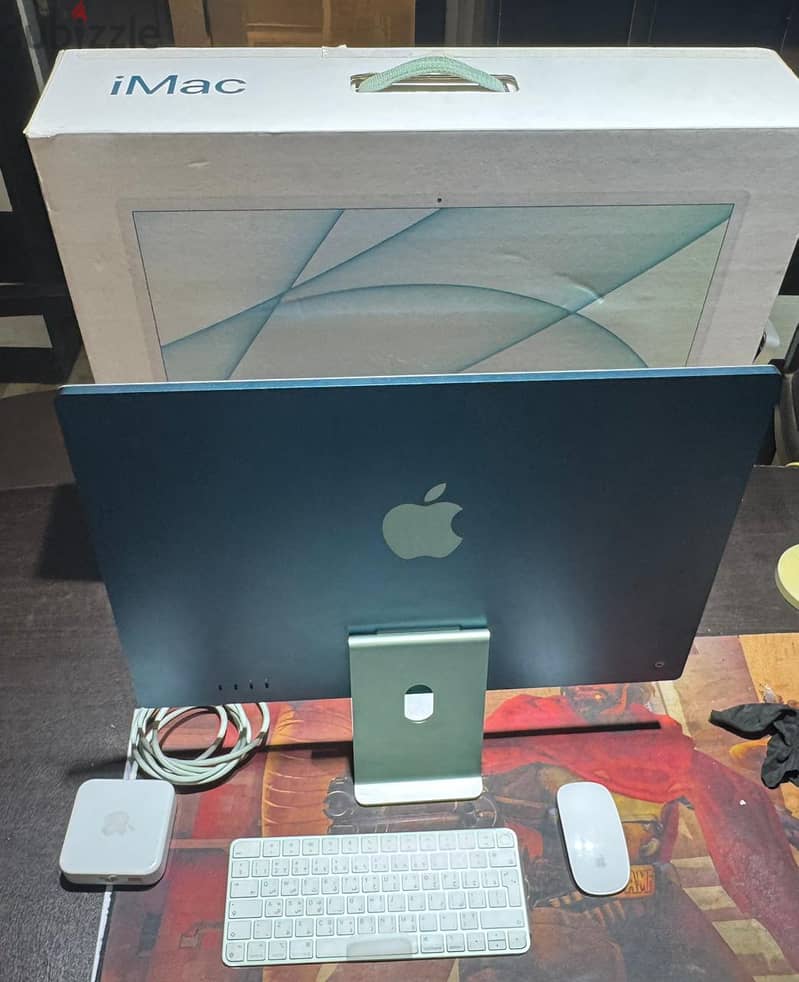 iMac (24-inch, M1 Chip with 8-Core CPU and 8-Core  GPU, SSD 512GB 15