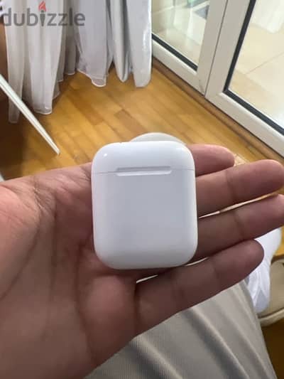 Airpods one (one pod only)