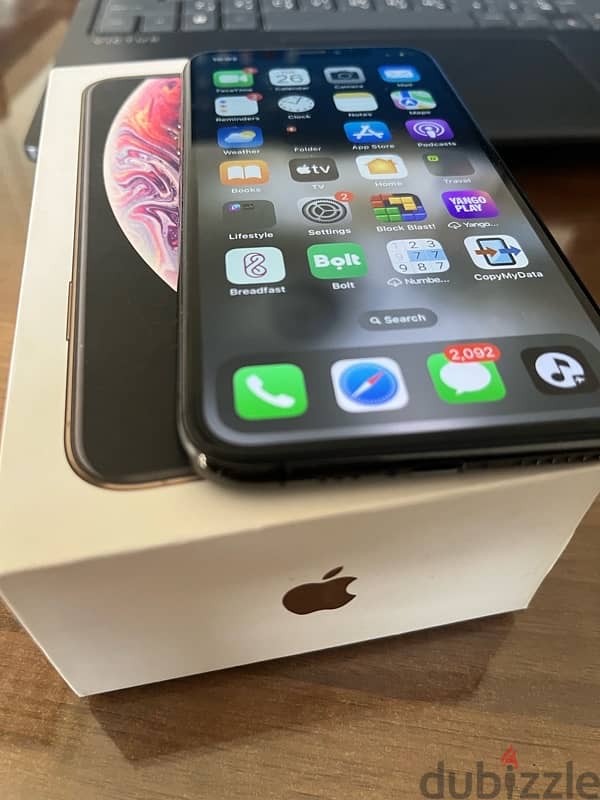 iphone xs 256 Gega  بطاريه ٧٩٪؜ 0