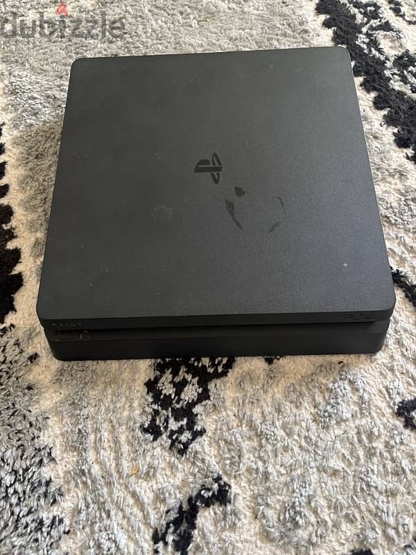 playstation 4 slim 1tb like new with original controller 4