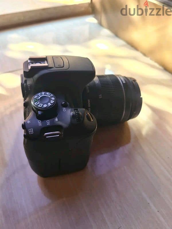 canon 700d للبيع 3