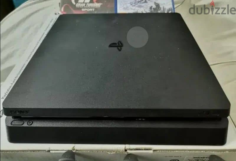 playstation 4 Slim 2