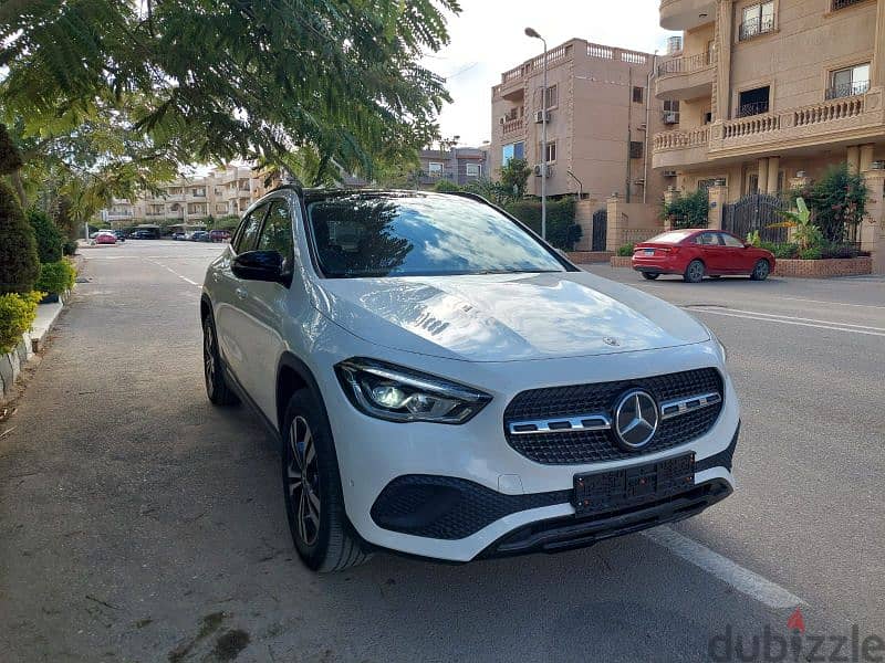 Mercedes-Benz  Gla 200 0