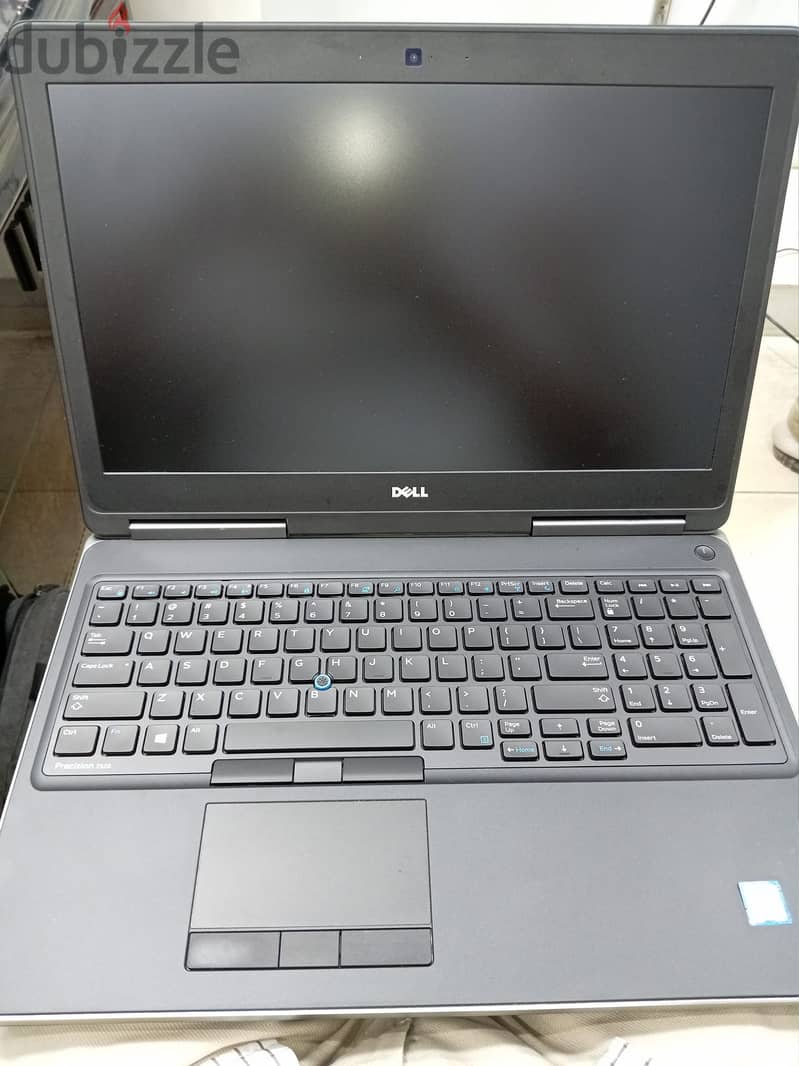 DELL PERCISION 7520 Workstation 0