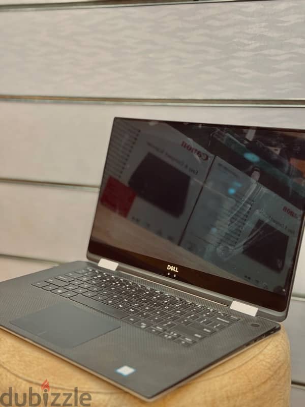 DELL XPS 9575 1