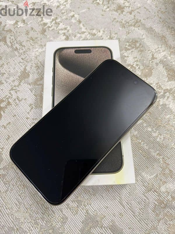 Iphone 15 pro (128 GB) like new 2