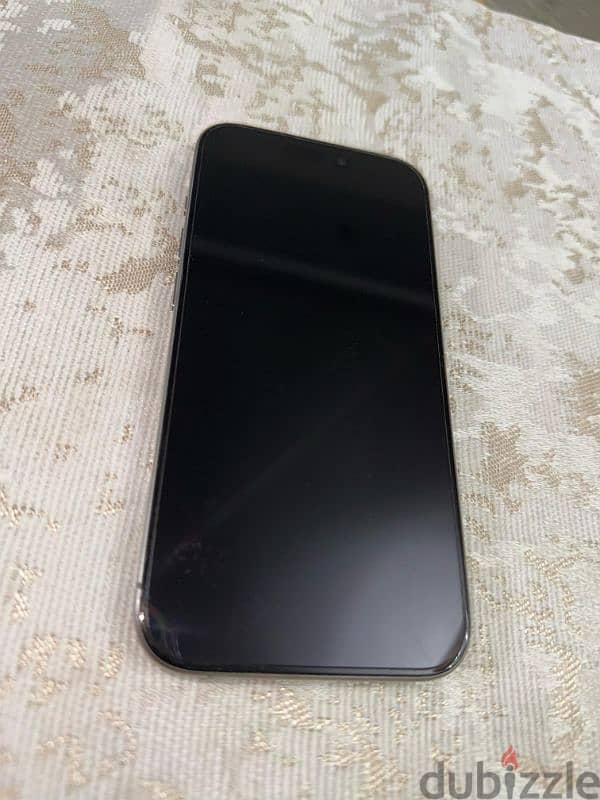 Iphone 15 pro (128 GB) like new 3