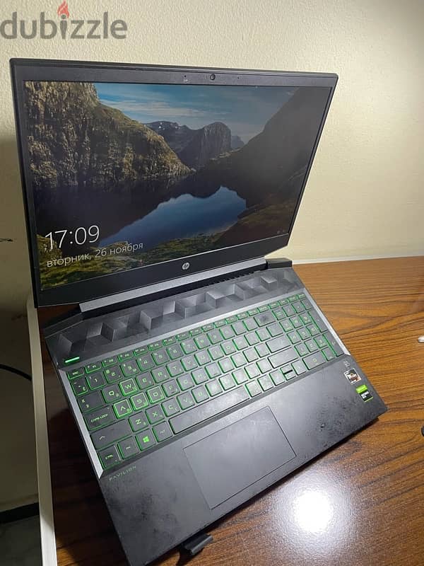 HP pavilion gaming 15.6 FHD 1