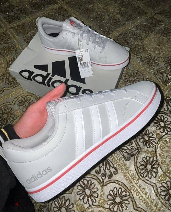 shoes Adidas original new size 46 2