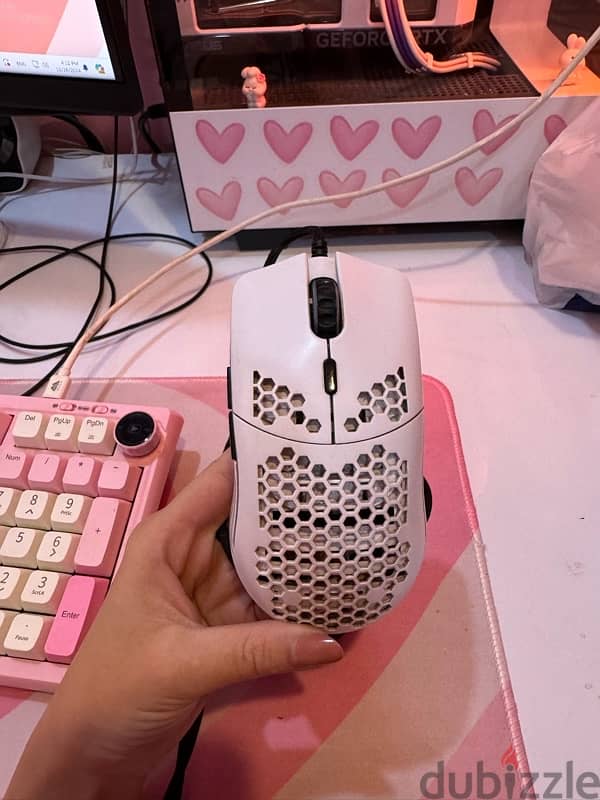 Glorious lightweight mouse 0