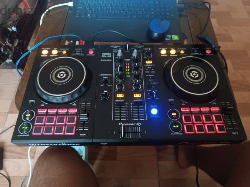 Pioneer DDJ-400 للبيع بحالة ممتازة جدا 2