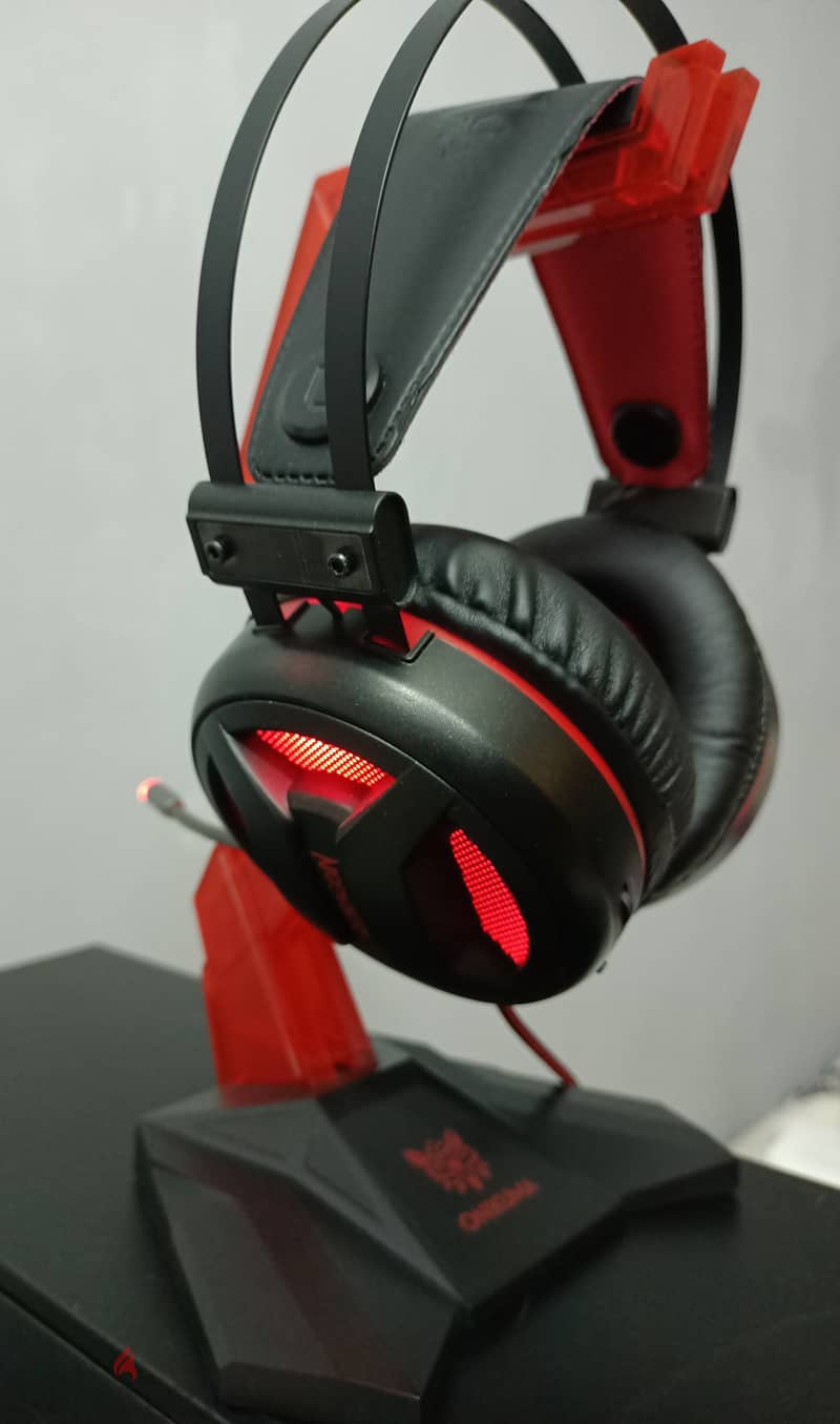 Redragon MINOS H210 7.1 GAMING HEADSET + ONIKUMA STAND 1