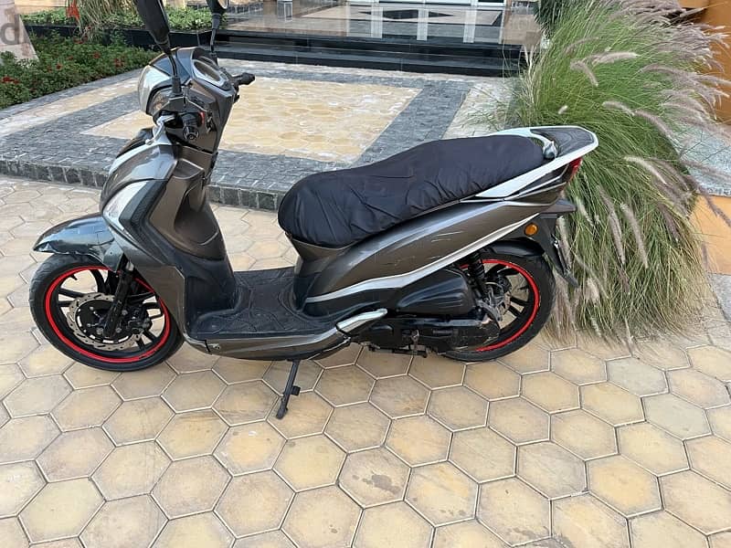 scooter Sym st 200cc 0