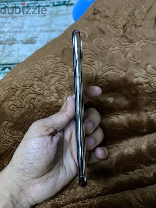 ايفون xs max 5