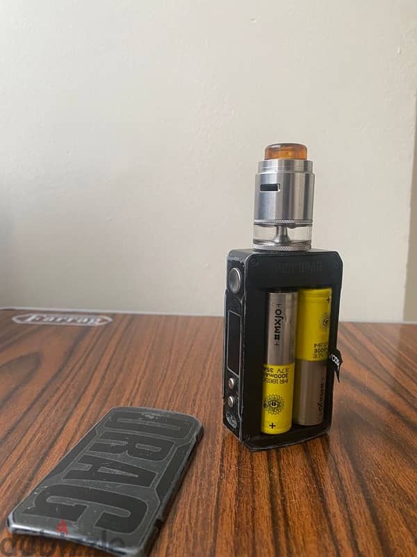 vape drag 2 + tank pyro v4 RDTA + 2 batteries 1