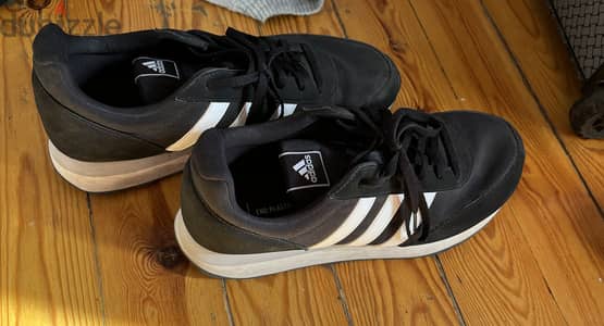 adidas & new balance shoes almost new buy from 1 month color black