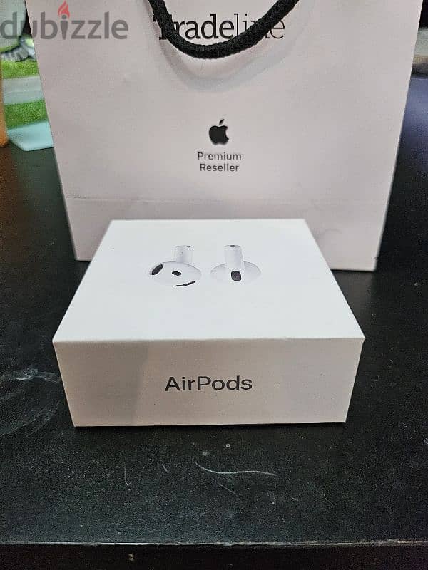 Apple Airpods 4 earpods 2