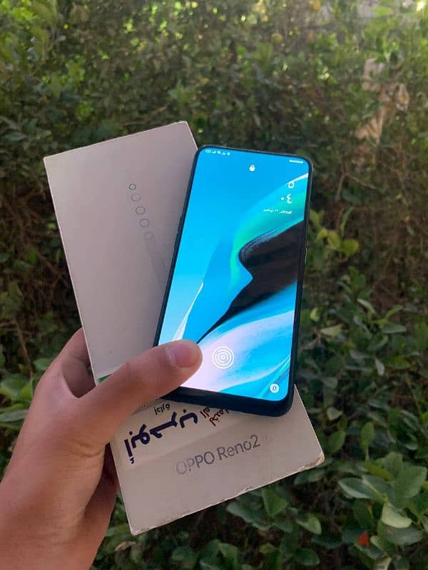 Oppo Reno2 F 4