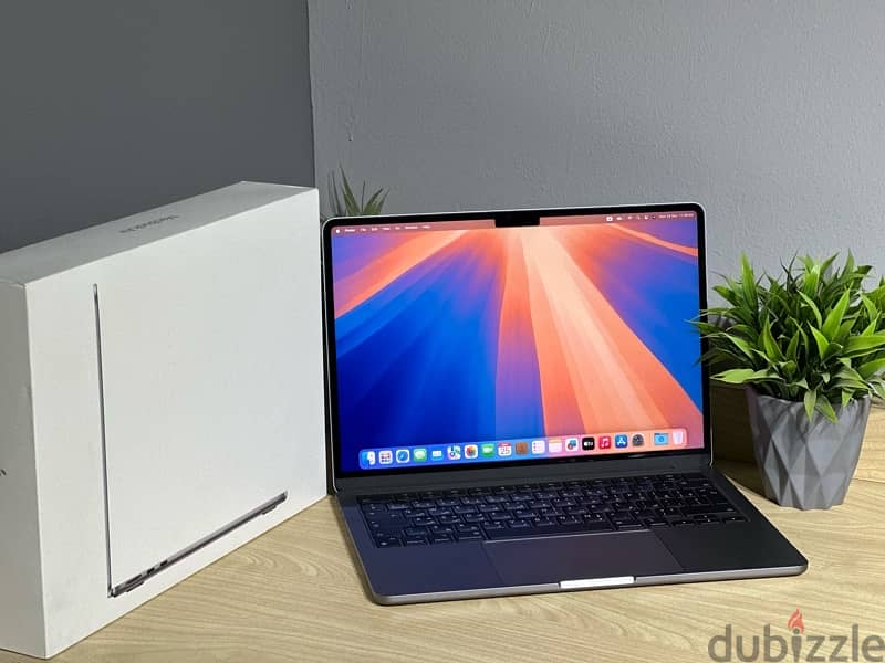 Macbook Air M2 2022 في الضمان الي ٢٠٢٥/٥ 0