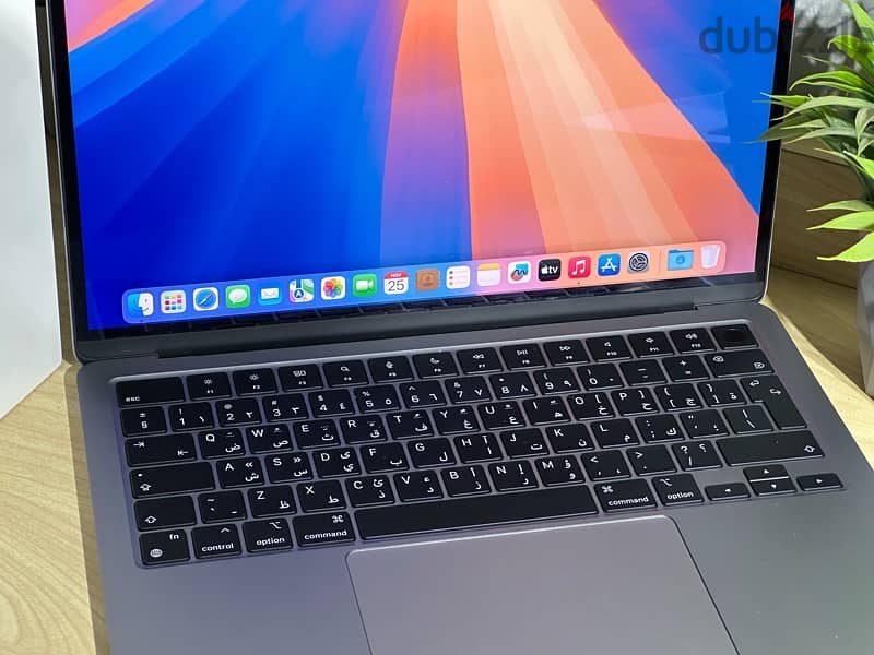 Macbook Air M2 2022 في الضمان الي ٢٠٢٥/٥ 3