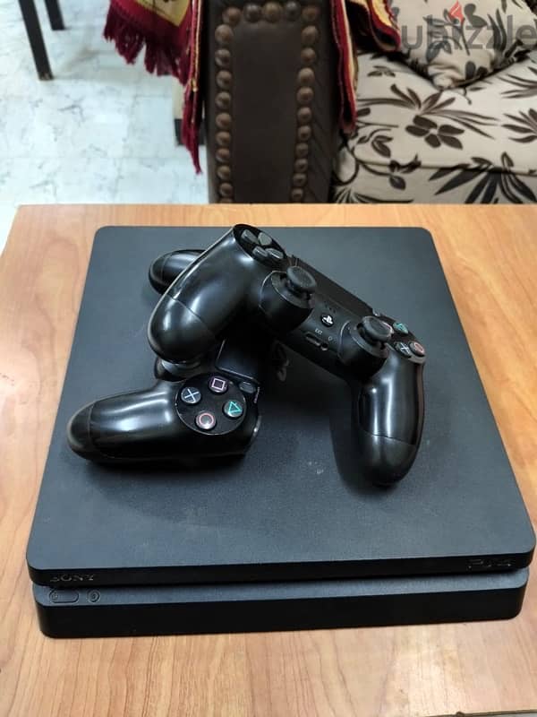 Ps4 Slim 1