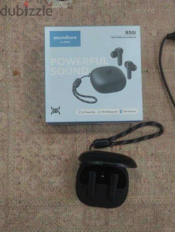 Lenovo IdeaPad 520 + Earbuds Anker Soundcore R50i 9