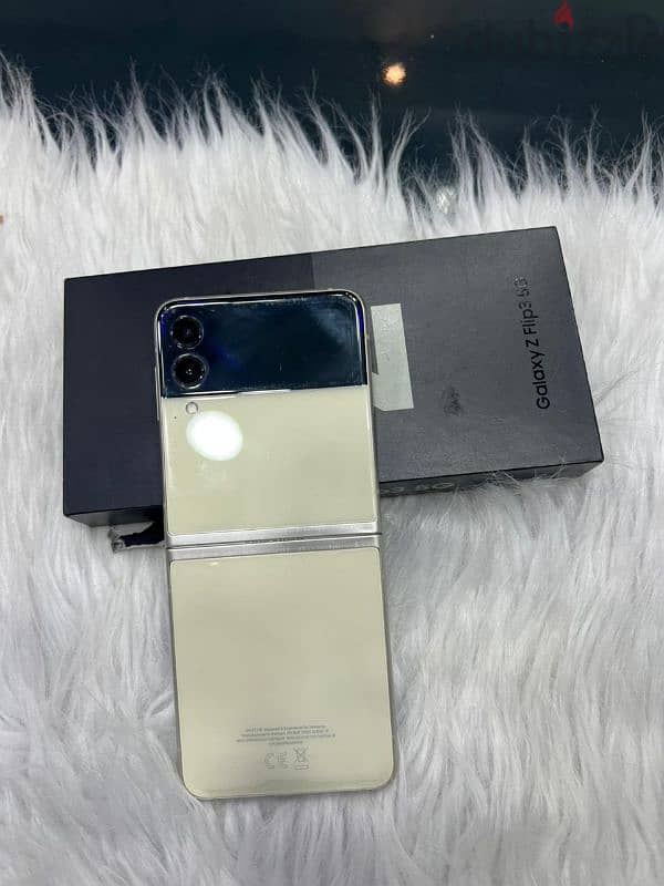 Samsung Z Flip 3 2