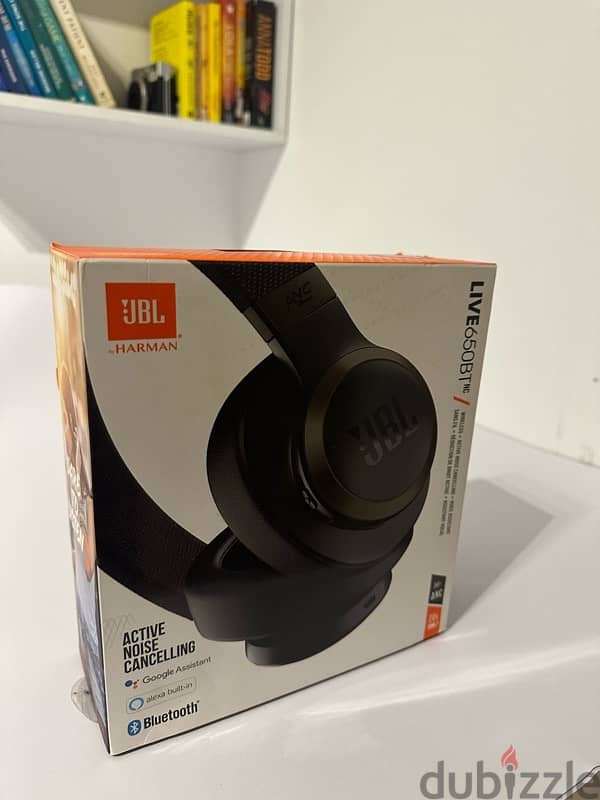 JBL Live 650BT Wireless Headphones 0