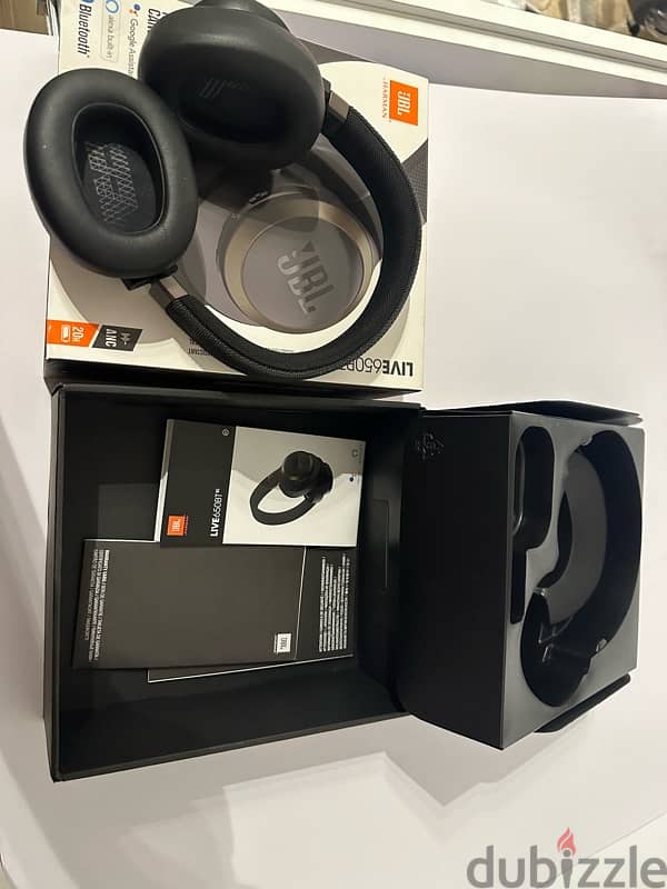 JBL Live 650BT Wireless Headphones 4