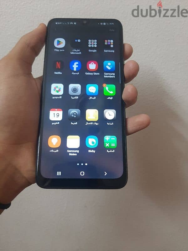 Samsung Galaxy A70 حالة ممتازه وسعر لقطه 5