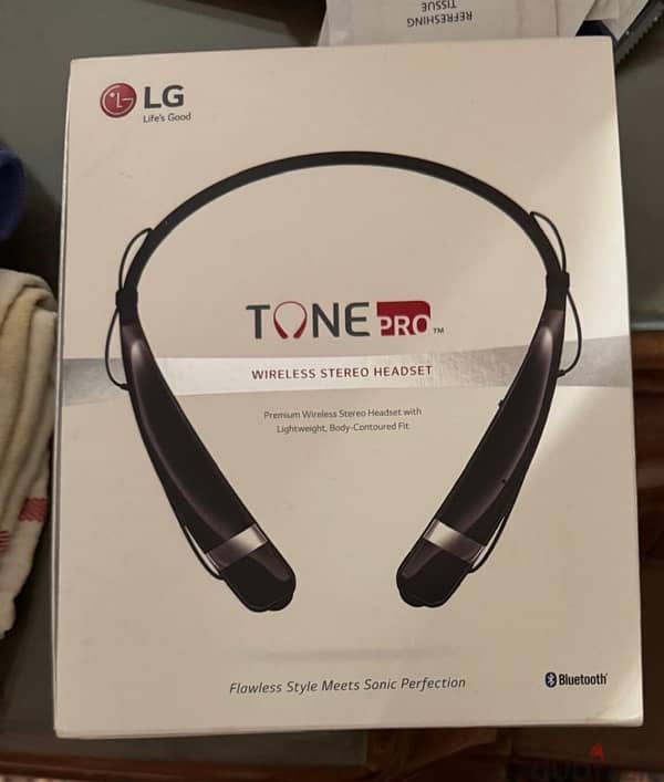 wireless LG headset 0