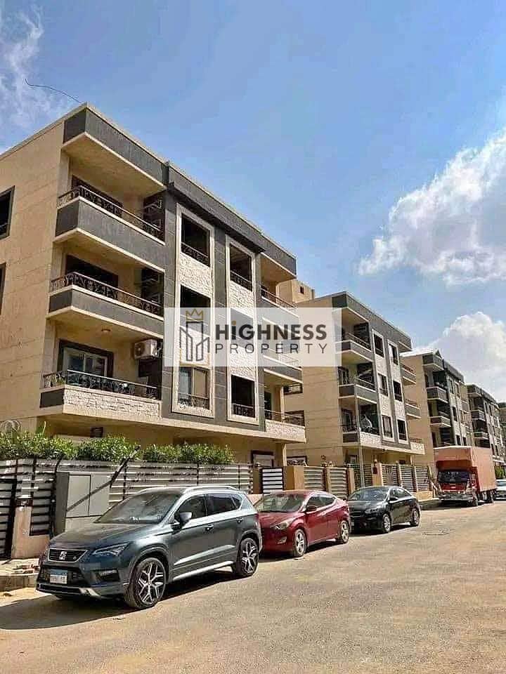 Apartment for sale (immediate delivery with down payment only) in the heart of Fifth Settlement, in front of Hyde Park Minutes from Madinaty 0