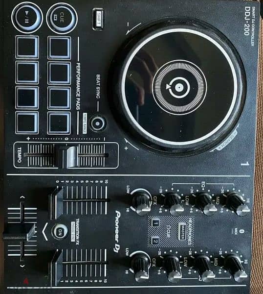 Pioneer DDJ 200 Smart DJ Controller 0