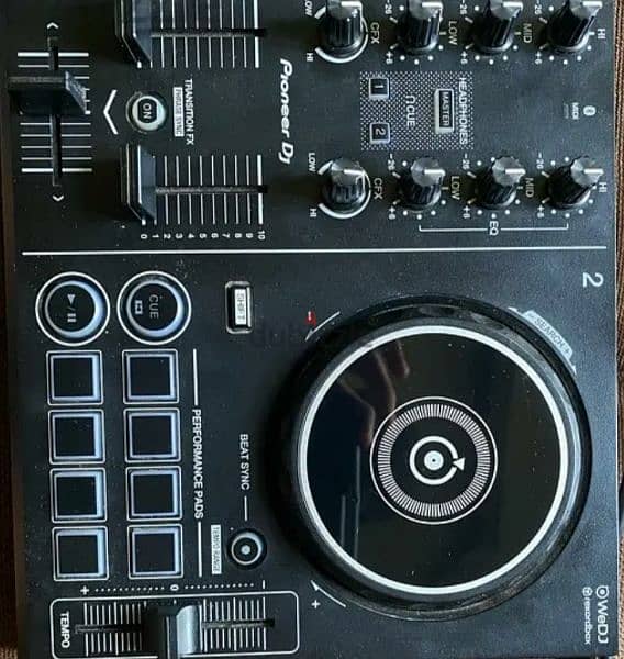 Pioneer DDJ 200 Smart DJ Controller 1