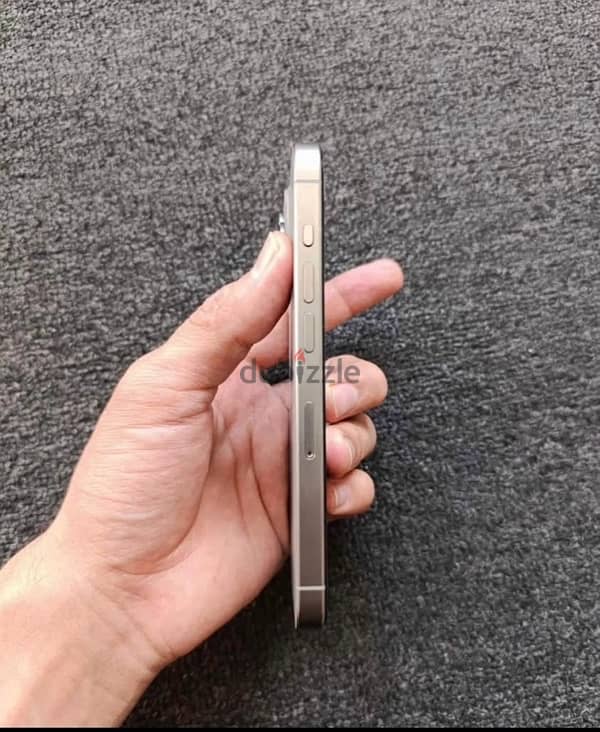 iphone 15 pro titanium ايفون ١٥ برو 1