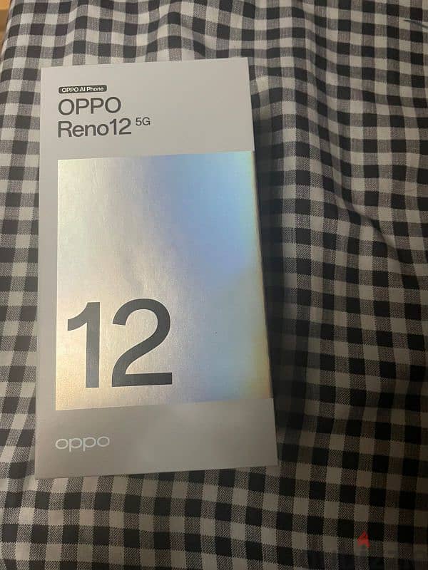 Oppo Reno12 5g. 12/512. زيرو معاه كل حاجته وارد الخارج 3