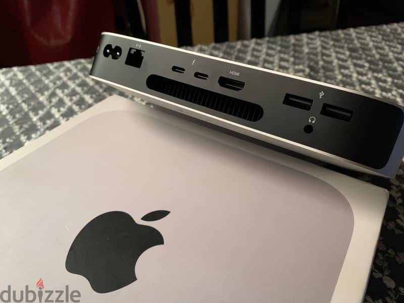 Mac mini M2 16gb & 256g 0