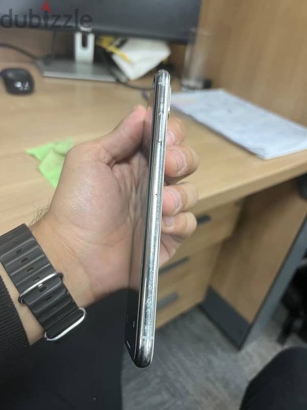 iphone xs max 64g like new 7