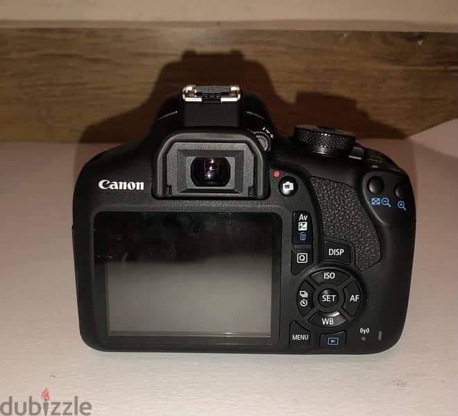 canon 2000D 2