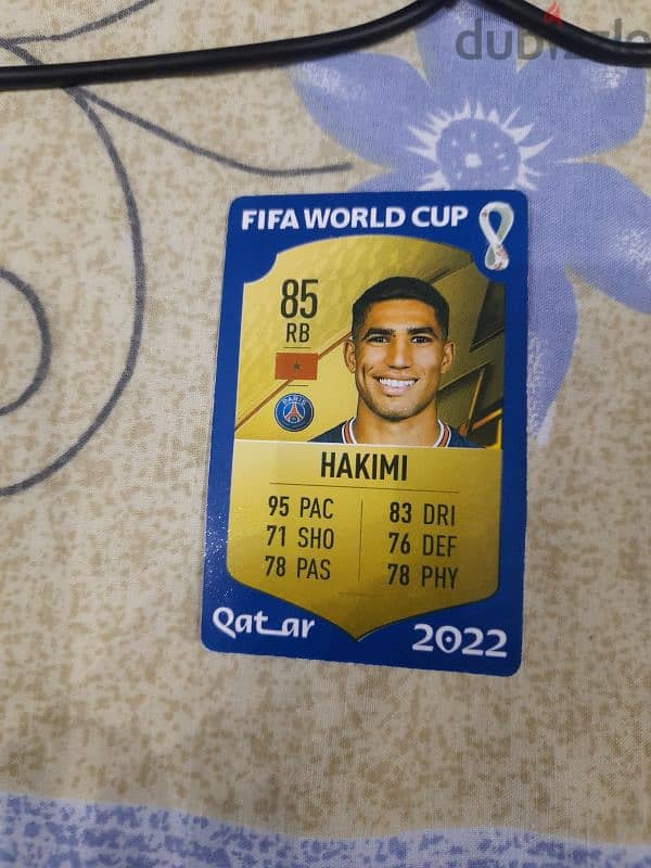 selling 12 random football player cards + 1 + Hakimi 2