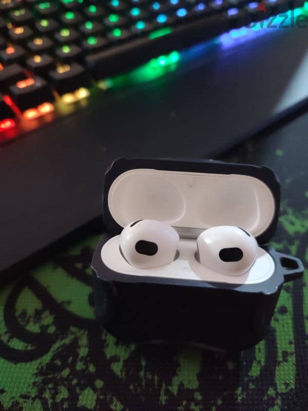 airpods 3 ابل اير بودز الجيل الثالث 6