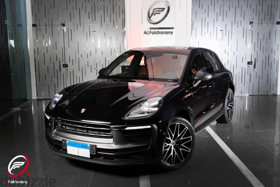 PORSHE MACAN T  بورشه ماكان  تي 2024 0