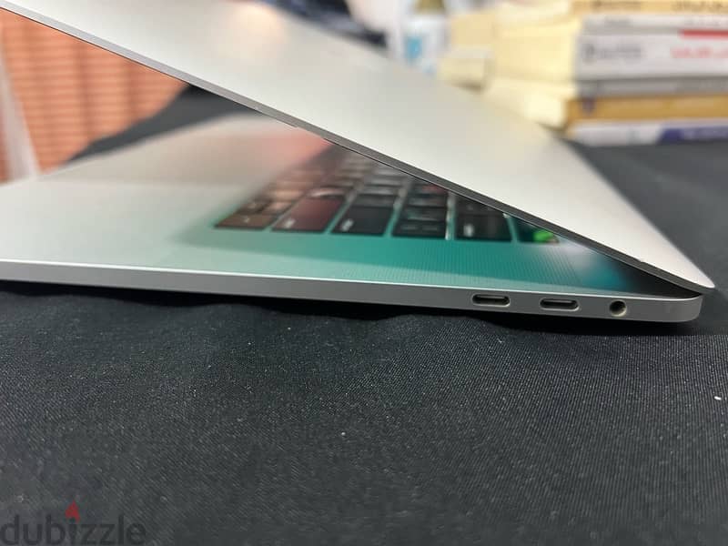 MacBook Pro 2018 (15 inch) 7