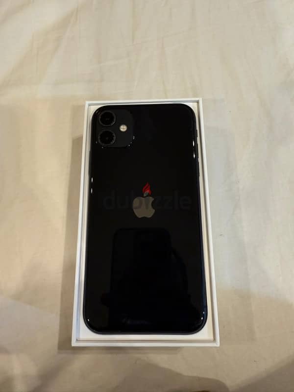 iphone 11- 128GB- with box- as new 1