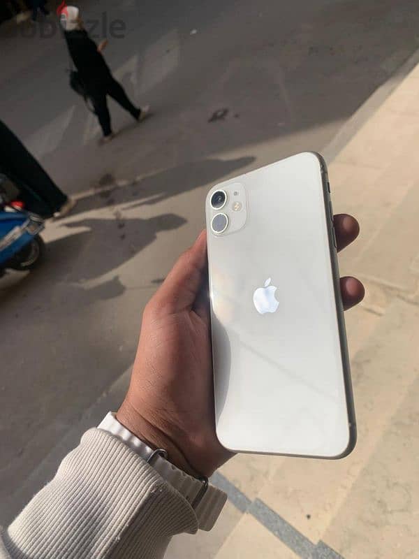 iphone 11 - 128 بالعلبة 0