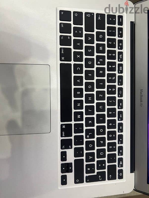 MacBook Air 13-inch 2017 / 128Gb 3