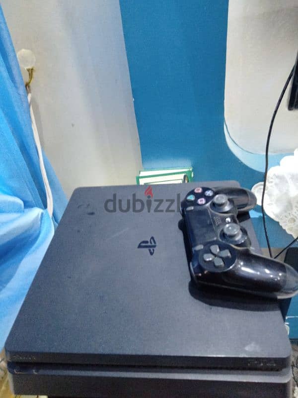 playstation 4 slim. good condition 5