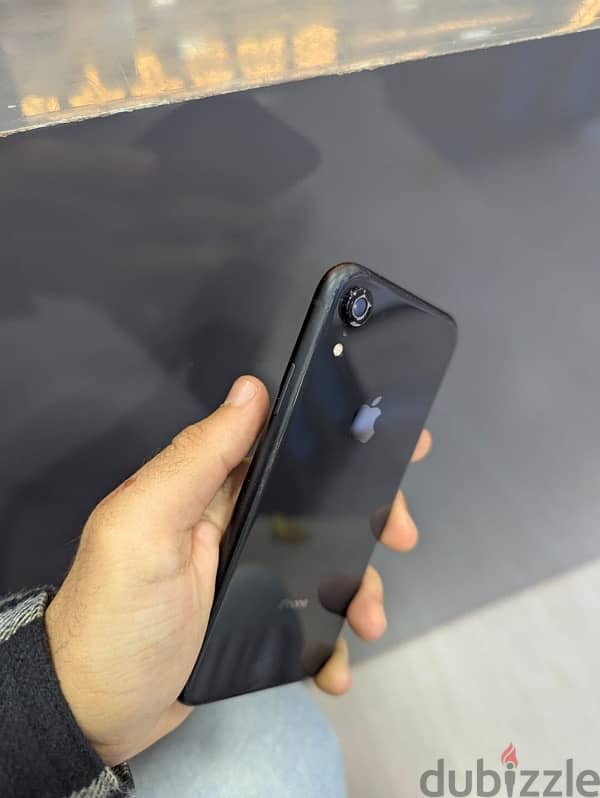 iPhone XR 0