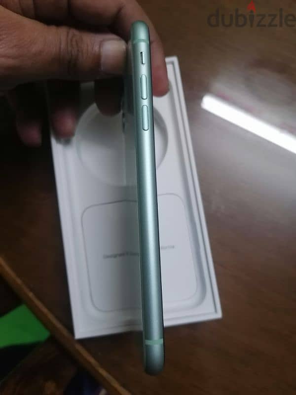 ايفون ١١ زيتوني ١٢٨ جيجا  Iphone 11 for sale 128 giga green 5